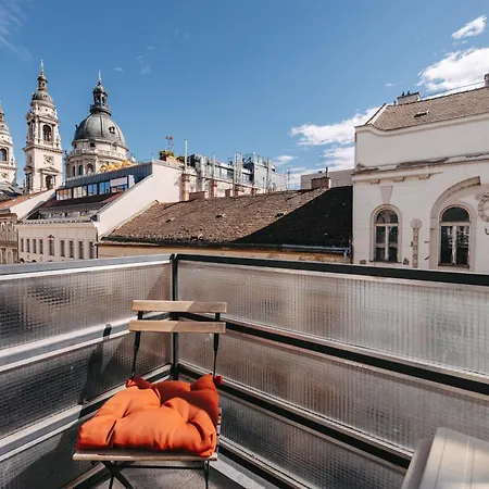 Be A Budapester3 *