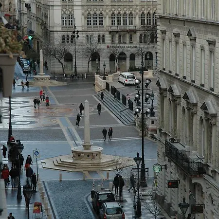 Be A Budapester3